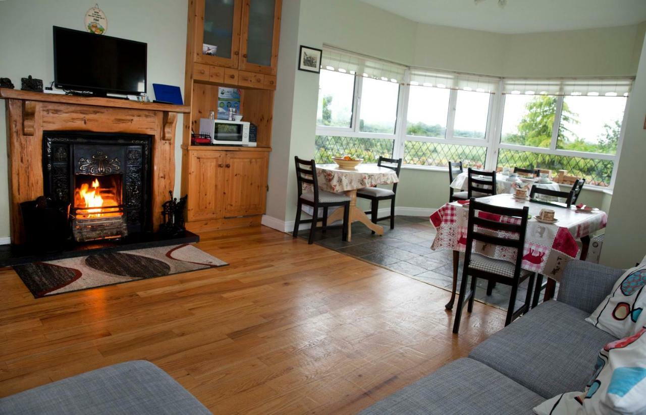 Inny Bay Bed And Breakfast Tang Екстер'єр фото